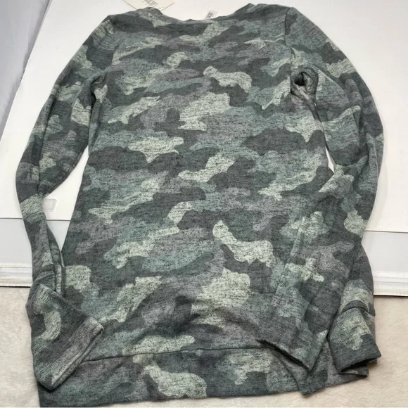 Latched Mama Nursing Long Sleeve Tops size XS lot of 4 - Picture 6 of 16